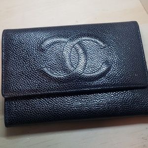 Chanel tri fold